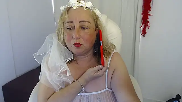 Mature 2025 online show from 10.22.25