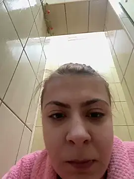 Snapshot of KittieHallo chatting on 02.23.25 KittieHallo online show from 02.23.25