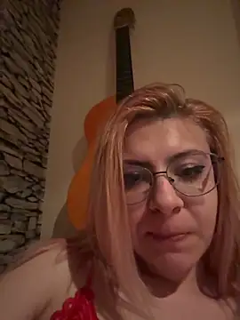 Snapshot of KittieHallo chatting on 02.27.25 KittieHallo online show from 02.27.25