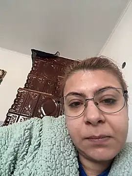 Snapshot of KittieHallo chatting on 03.06.25 KittieHallo online show from 03.06.25