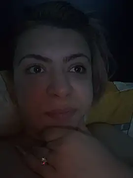 Snapshot of KittieHallo chatting on 03.07.25 KittieHallo online show from 03.07.25