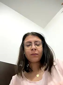 Snapshot of KittieHallo chatting on 10.09.25 KittieHallo online show from 10.09.25