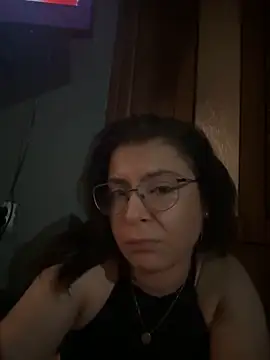 Snapshot of KittieHallo chatting on 10.12.25 KittieHallo online show from 10.12.25