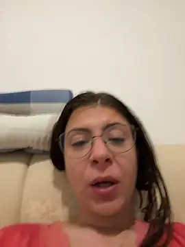 Snapshot of KittieHallo chatting on 10.16.25 KittieHallo online show from 10.16.25