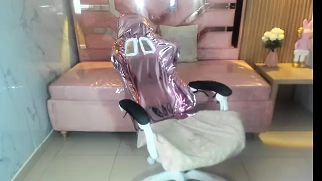 lili conor s online show from 03.11.25