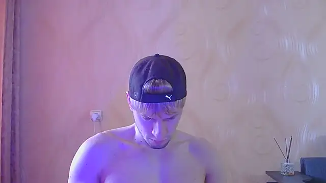 Snapshot of frama666 chatting on 05.16.26 frama666 online show from 05.16.26