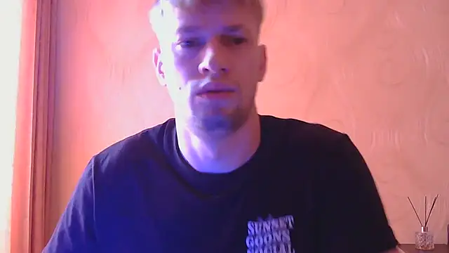 Snapshot of frama666 chatting on 06.10.26 frama666 online show from 06.10.26