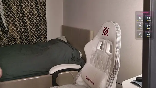 Luna Loveee online show from 09.10.25