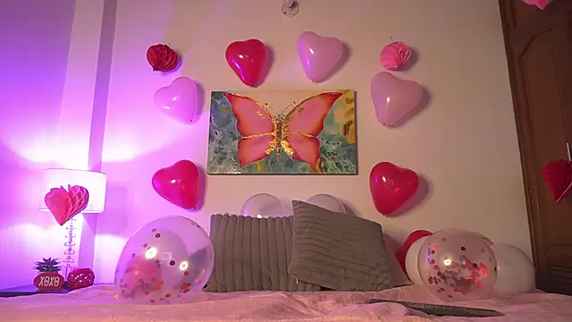 Snapshot of gala_monroe chatting on 02.14.26 gala monroe online show from 02.14.26