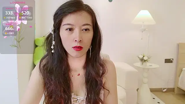 Snapshot of Dazzlebean chatting on 07.29.26 Dazzlebean online show from 07.29.26