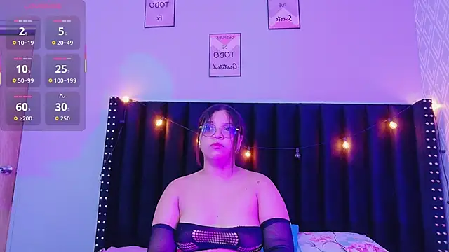 innocenthazel online show from 11.02.25