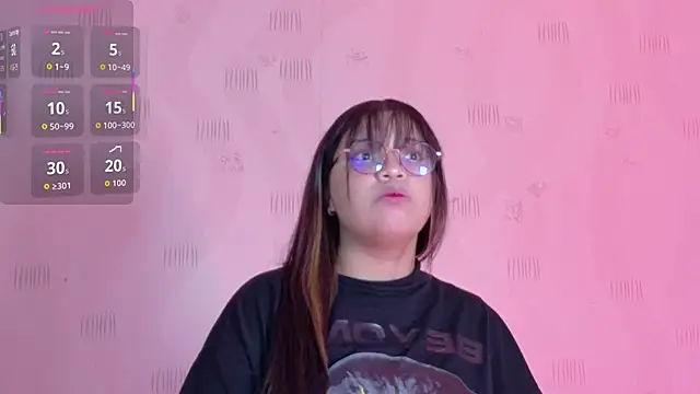 innocenthazel online show from 12.05.25