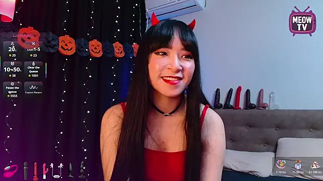 miyakimi0101 online show from 10.28.25