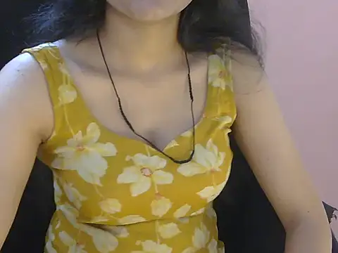 Snapshot of Cute_Pihu01 chatting on 04.17.26 Cute Pihu01 online show from 04.17.26