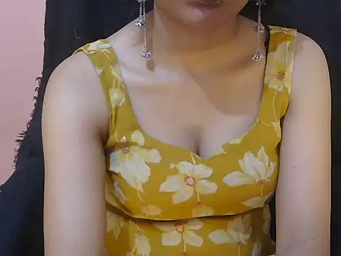 Snapshot of Cute_Pihu01 chatting on 05.17.26 Cute Pihu01 online show from 05.17.26