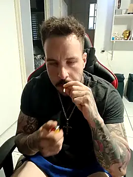 Snapshot of diroseno chatting on 02.19.25 diroseno online show from 02.19.25