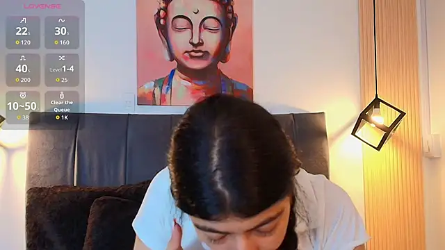 Cassie bloom online show from 11.22.25