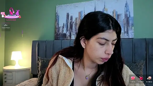 Snapshot of Cassie_bloom chatting on 06.09.26 Cassie bloom online show from 06.09.26