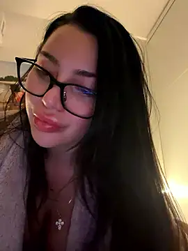 Mia Splash online show from 01.15.26