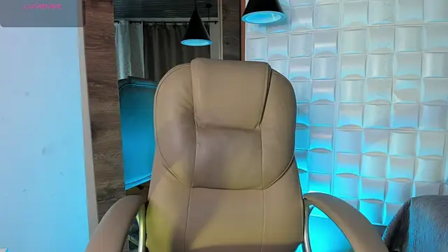 AlejandroStormm online show from 02.04.26