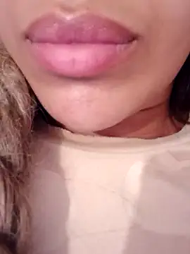 Snapshot of Sexlove1xo chatting on 02.22.25 Sexlove1xo online show from 02.22.25