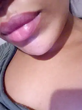 Snapshot of Sexlove1xo chatting on 09.14.25 Sexlove1xo online show from 09.14.25