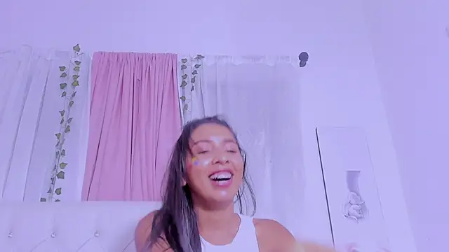 Emma lorense22 online show from 03.21.25