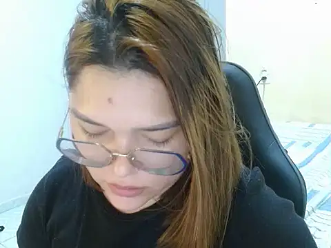 Snapshot of GoddessChaar chatting on 03.01.25 GoddessChaar online show from 03.01.25