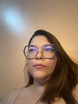 Snapshot of GoddessChaar chatting on 11.28.25 GoddessChaar online show from 11.28.25