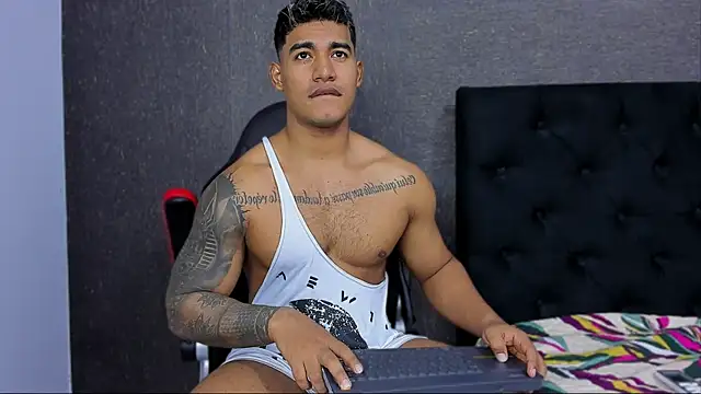 luigi hot  online show from 02.26.25