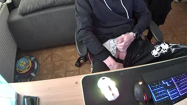 DerGeileLoveboy online show from 10.22.25