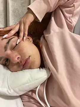 Snapshot of Anaroussew02 chatting on 11.22.25 Anaroussew02 online show from 11.22.25