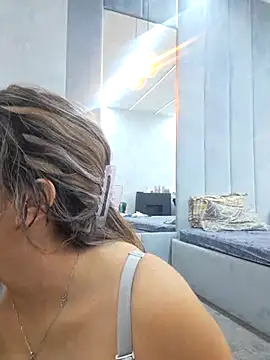 Bella Posh online show from 10.13.25