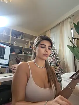 Bella Posh online show from 01.07.26