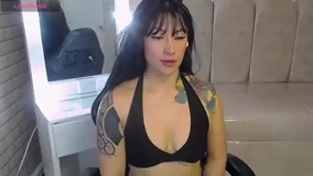 Isabella Collen v online show from 04.17.26