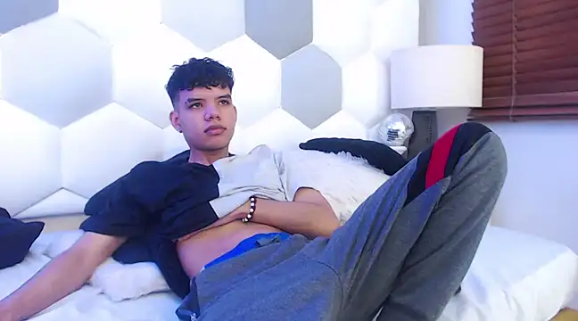 Axel Forte online show from 03.08.25