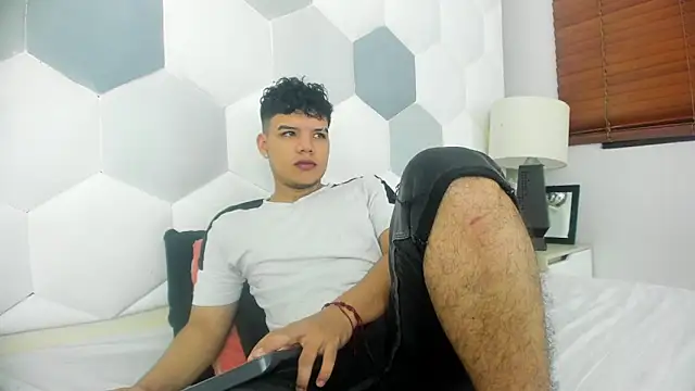 Snapshot of Axel_Forte chatting on 04.18.26 Axel Forte online show from 04.18.26