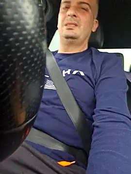 Snapshot of John_1982 chatting on 04.01.26 John 1982 online show from 04.01.26