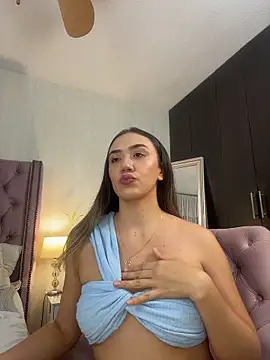 natashaleightt online show from 10.16.25