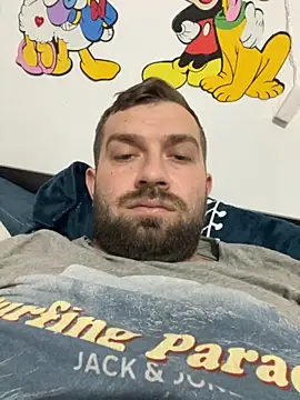 Snapshot of daniel21p chatting on 11.30.25 daniel21p online show from 11.30.25