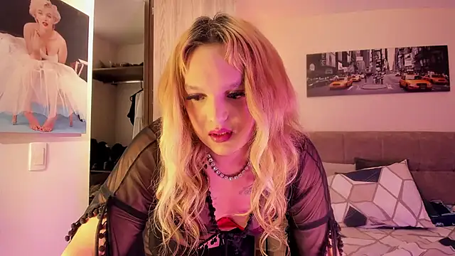 ScarletThompsonx online show from 10.23.25