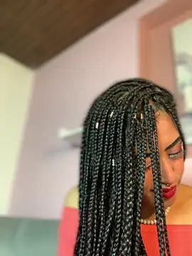 MichelleDiaz Pink online show from 03.13.25