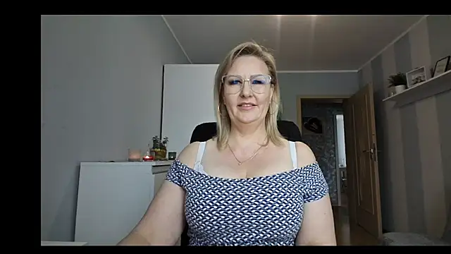 Snapshot of DianaLive chatting on 02.11.26 DianaLive online show from 02.11.26