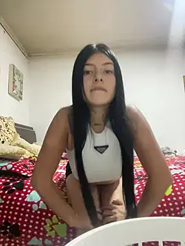 Snapshot of Alexandra090 chatting on 02.24.25 Alexandra090 online show from 02.24.25