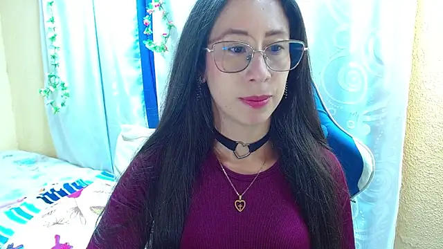 Gia leinn online show from 10.18.25