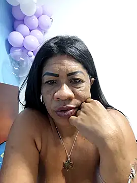 Tocameamor online show from 10.27.25