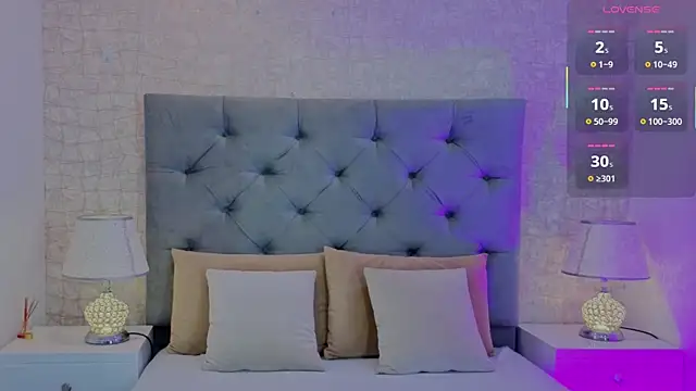 ChloeMoon9 online show from 04.06.26