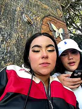 Snapshot of Emily_Black1 chatting on 09.21.25 Emily Black1 online show from 09.21.25