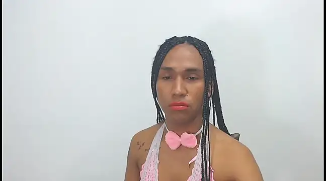 Snapshot of red_veltet chatting on 03.05.25 red veltet online show from 03.05.25