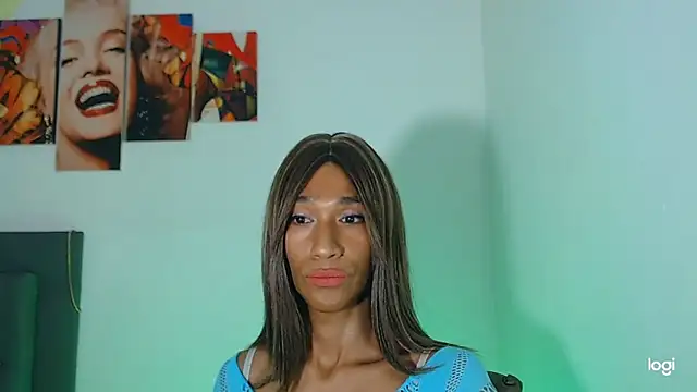 red veltet online show from 11.05.25